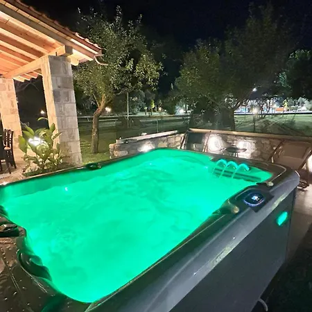 Natura Bungalows-villa * Лименас