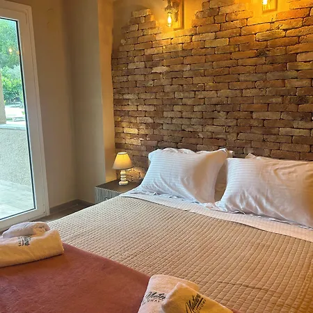 Апартамент Natura Bungalows-villa Лименас